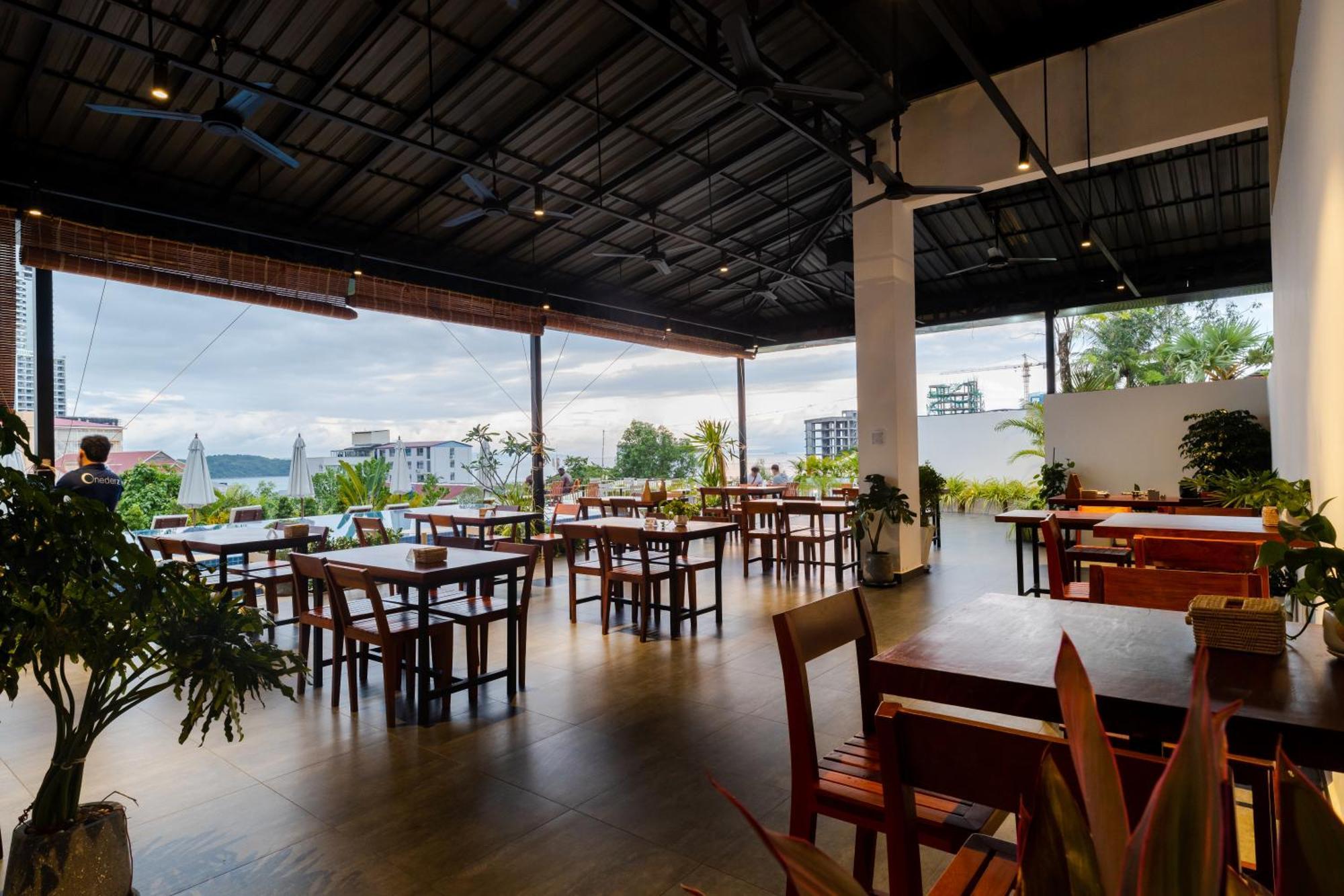 Onederz Sihanoukville - 10 Mins Walk From The Tourism Pier エクステリア 写真