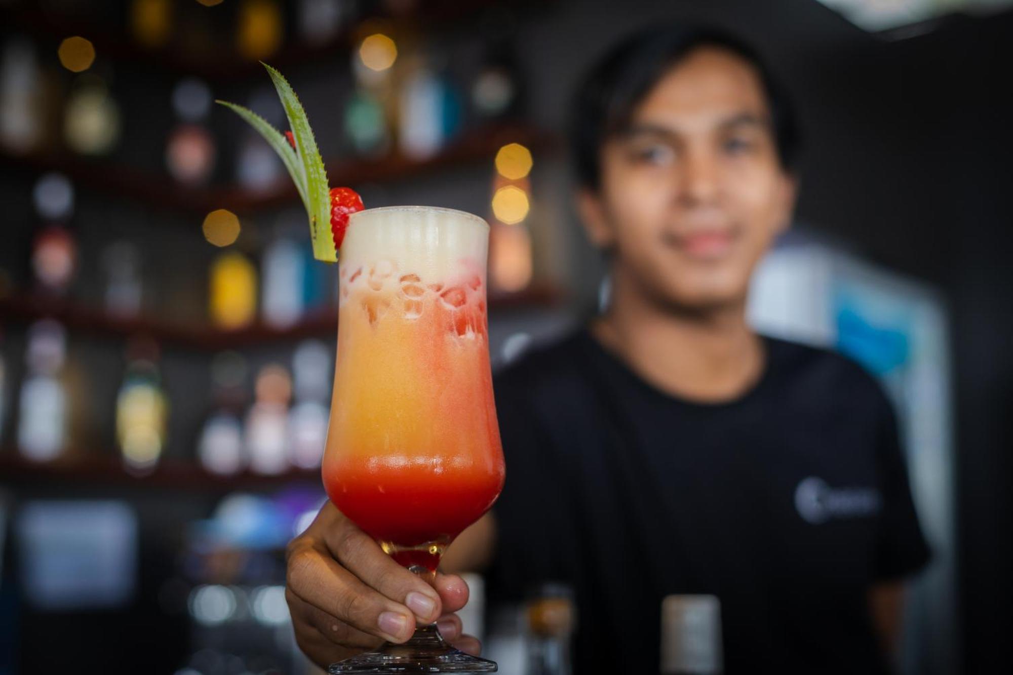 Onederz Sihanoukville - 10 Mins Walk From The Tourism Pier エクステリア 写真