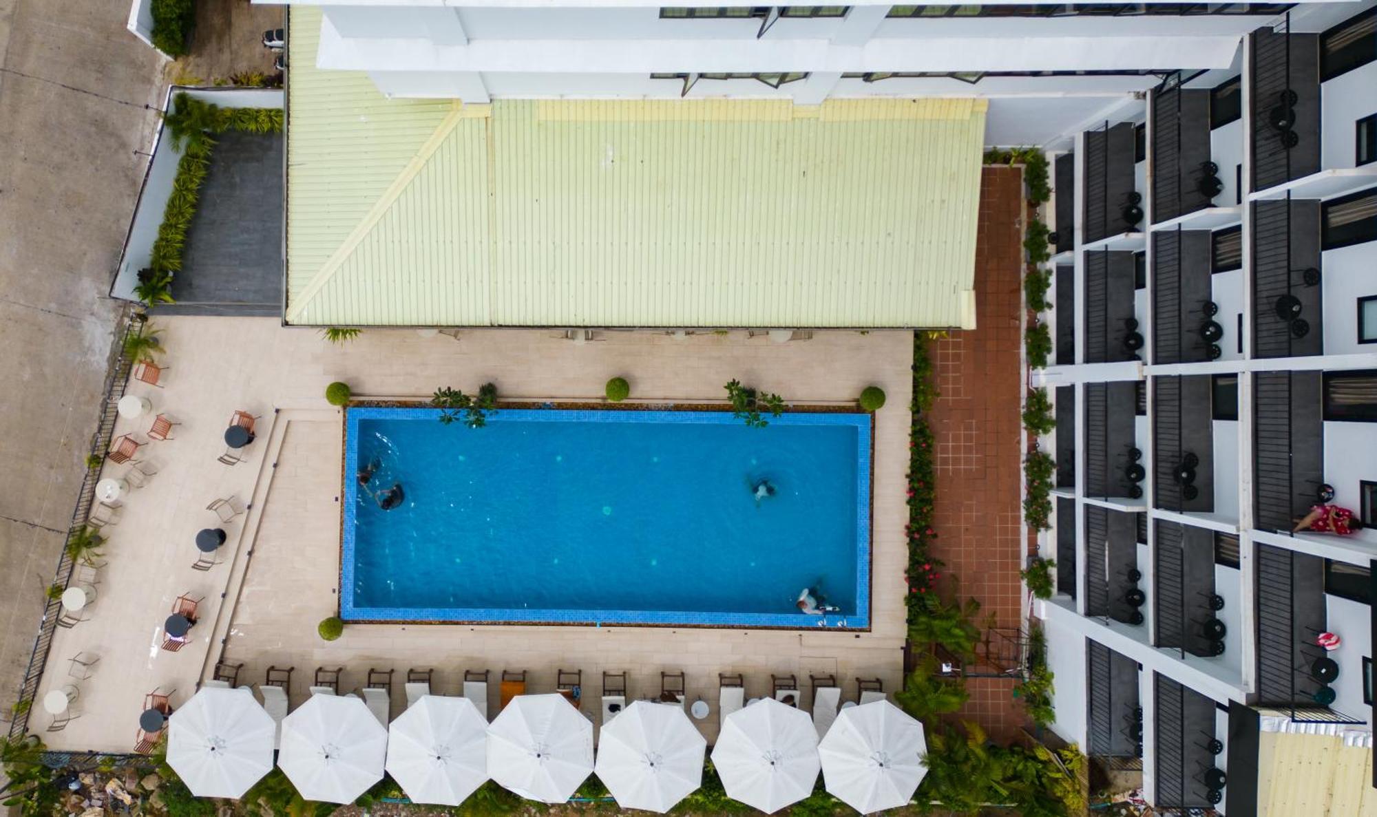 Onederz Sihanoukville - 10 Mins Walk From The Tourism Pier エクステリア 写真