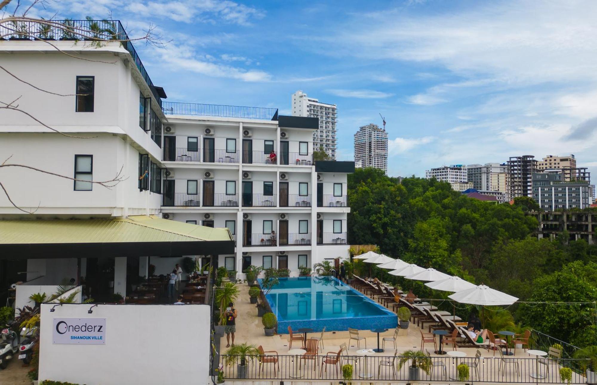 Onederz Sihanoukville - 10 Mins Walk From The Tourism Pier エクステリア 写真